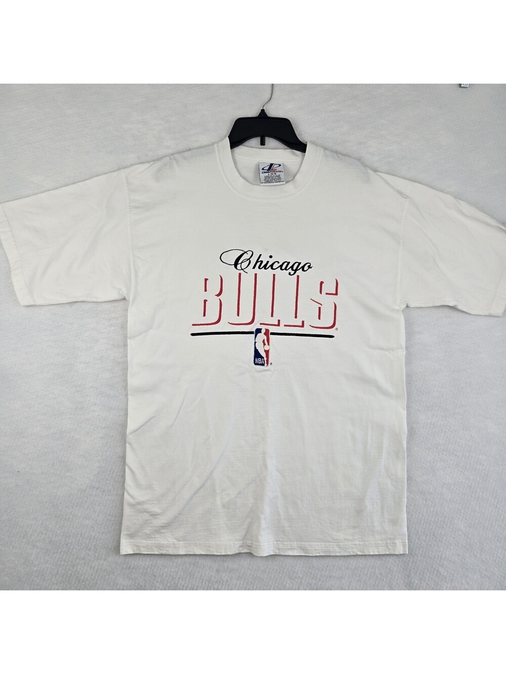 Vintage 90s Chicago Bulls Logo Athletic NBA White Graphic TShirt Mens L USA Made
